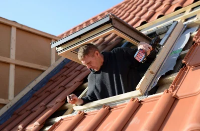 Pose de fenêtres de toit Velux à Marimbault